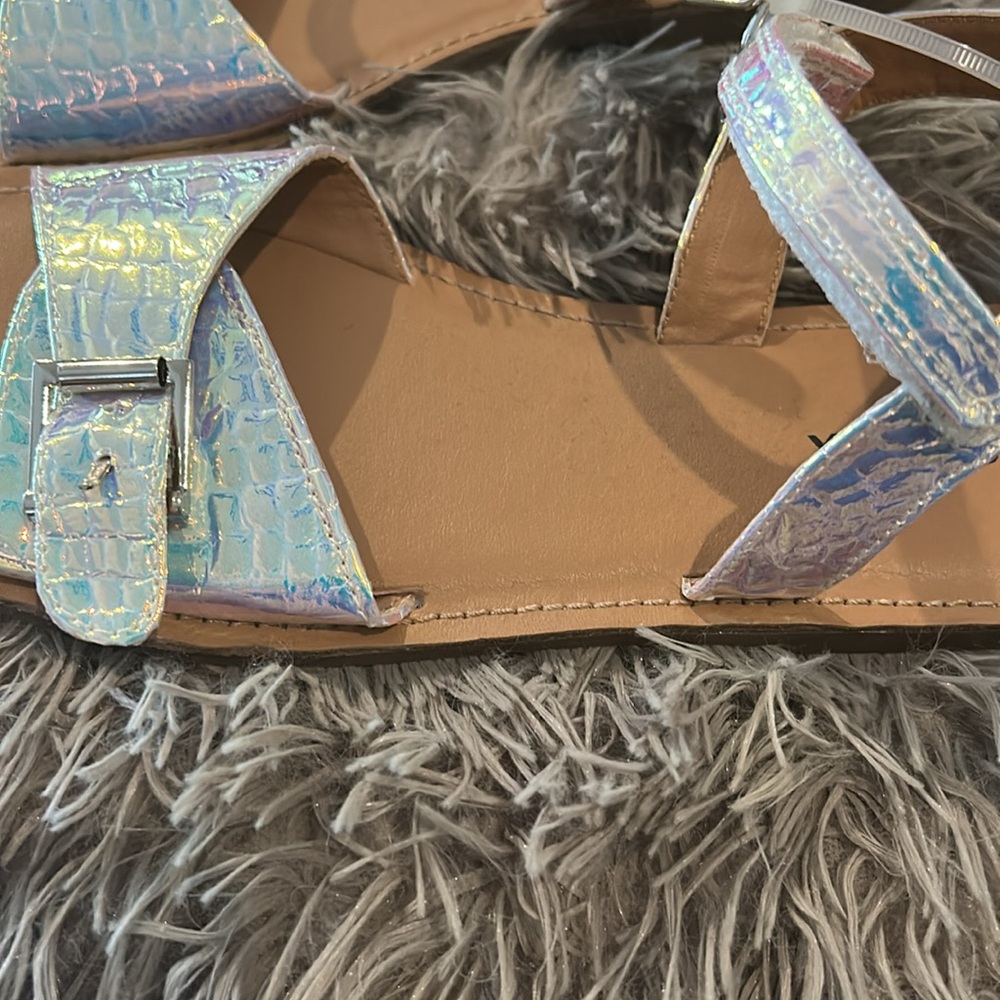 NWOB, Sprox, Girls, Iridescent Slide Sandals with Buckle - Picture 4 of 5